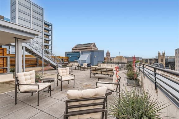 800 Brazos St. #1011