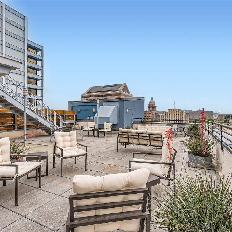 Charming Retreat in the Center of Downtown Austin